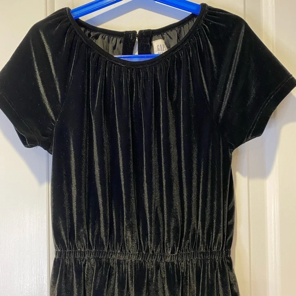 Gap Kids Girls Black Velvet Keyhole Tiered Dress size M (8)
